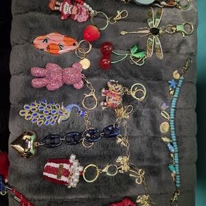 BAG CHARMS BAG CHAINS